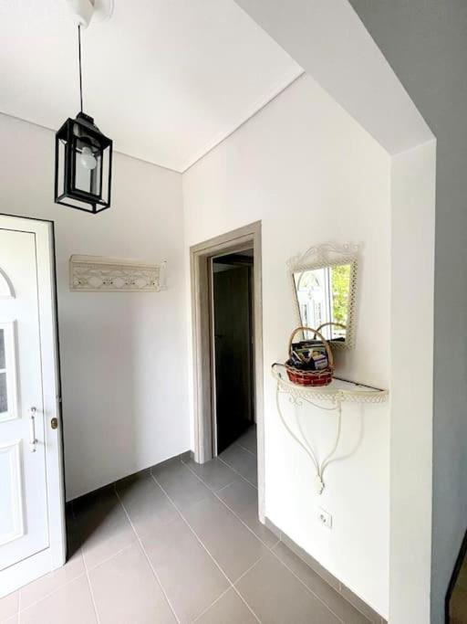 20' From The Airport,20' From The Center Of Athens Apartman Kültér fotó