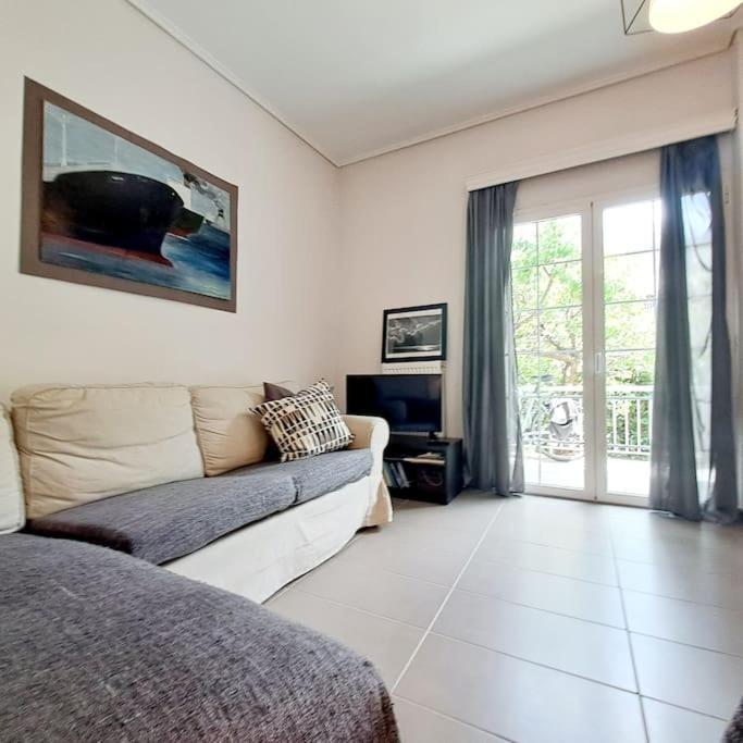 20' From The Airport,20' From The Center Of Athens Apartman Kültér fotó