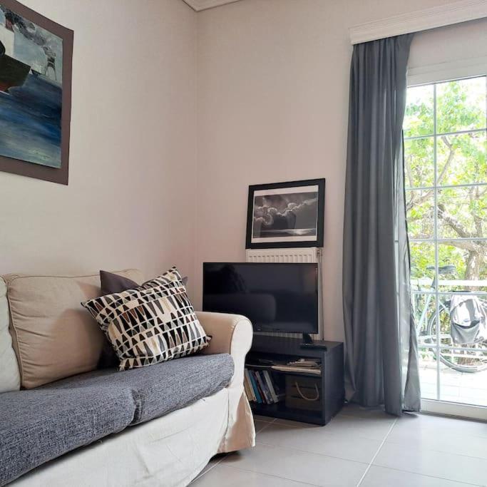 20' From The Airport,20' From The Center Of Athens Apartman Kültér fotó