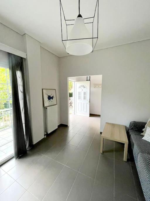 20' From The Airport,20' From The Center Of Athens Apartman Kültér fotó